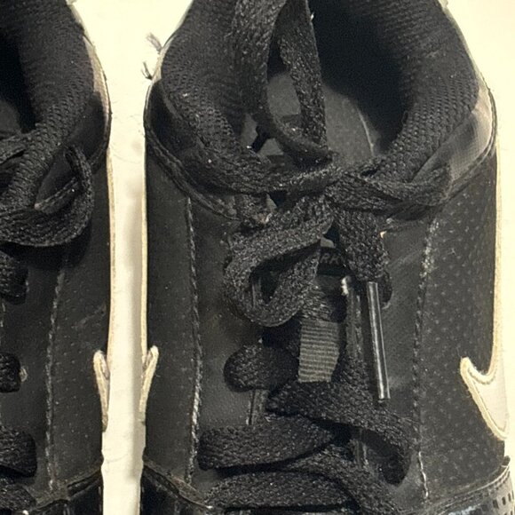 Nike Youth Black White Football Cleats Land Shark Athletic Shoes 4Y - Picture 12 of 16